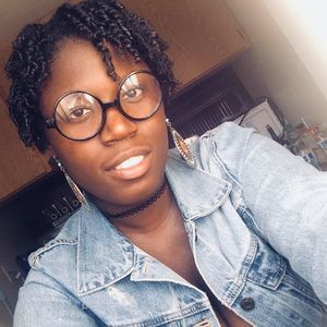 Meet your Posher, Olivia